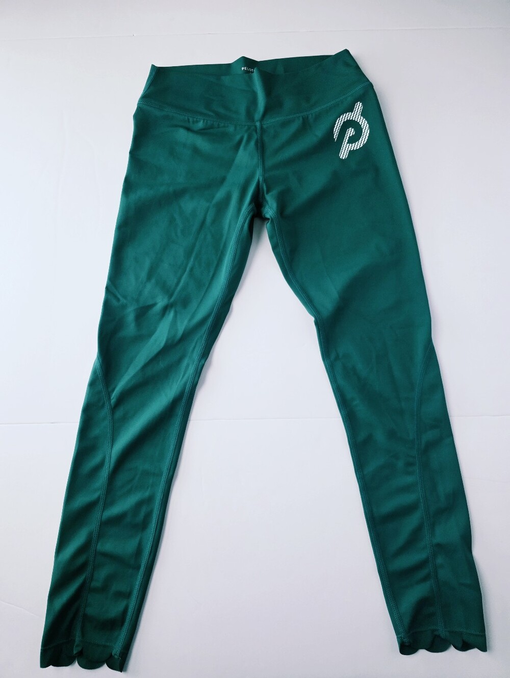 Peloton  Emerald Green Leggings Scalloped Bottom Hem Size Large